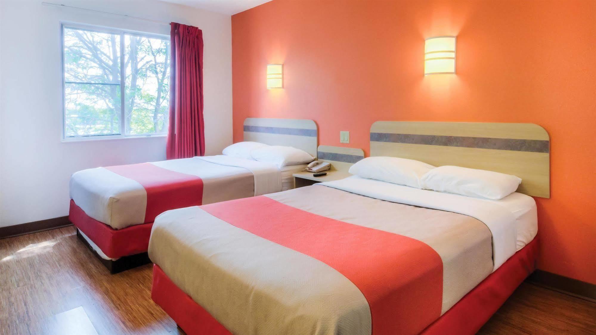 Motel 6-Gatlinburg, Tn - Smoky Mountains Экстерьер фото